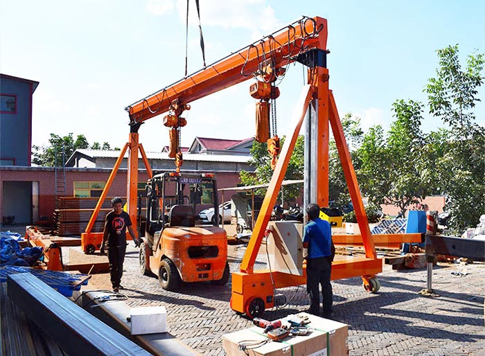 10 Ton portable mobile motorized rubber tyre electric hoist gantry crane